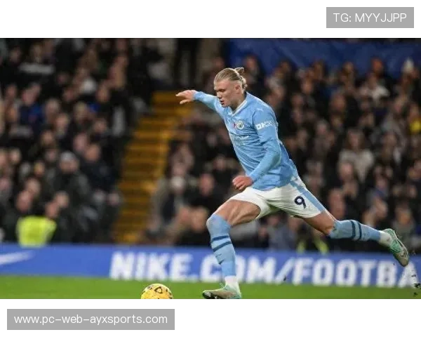 哈兰德背身停球转身抽射，曼城完美掌控主动