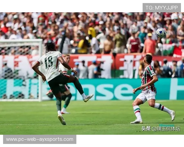 罗马若奥远射直挂下角——不可思议的足球艺术